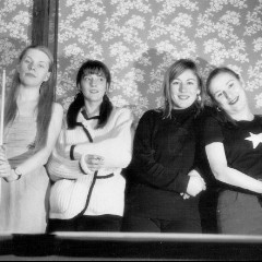 Thee Headcoatees