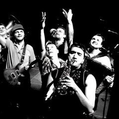 Emir Kusturica & The No Smoking Orchestra
