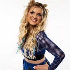 Lisa Lain & Thekentyp