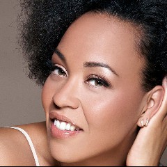 Maya Azucena
