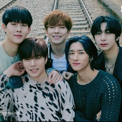 MONSTA X