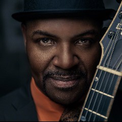 Bobby Broom
