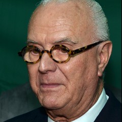 Manolo