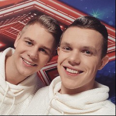 ROKAS IR LAURYNAS