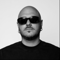 Thodoris Triantafillou, Addie Manson
