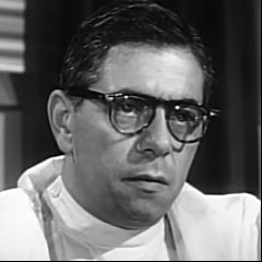 Robert Strauss