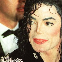 MICKAEL JACKSON