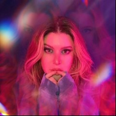 Diamond Pistols feat. Anna Yvette