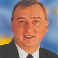 Ingo Schmit