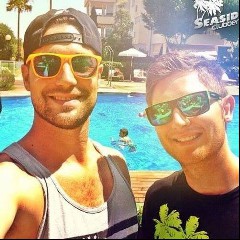 Seaside Clubbers
