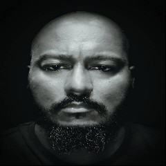Jason J Knight