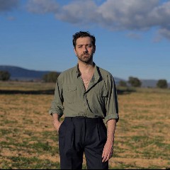 Vicente Navarro