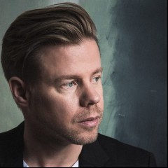 Ferry Corsten feat. Lovlee