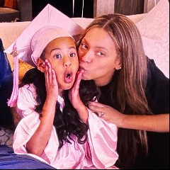 Beyoncé & Rumi Carter