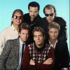 Huey Lewis & News