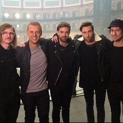 Armin van Buuren feat. Kensington