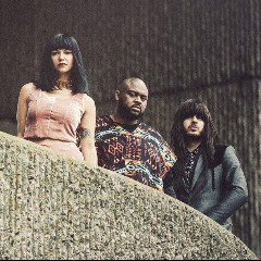 Khruangbin