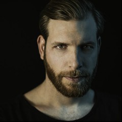 Ferreck Dawn & Mila Falls