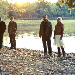 Drew Holcomb & the Neighbors