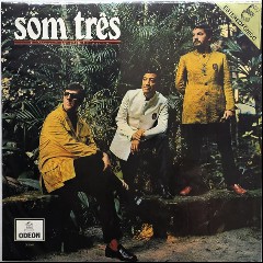 Som Três