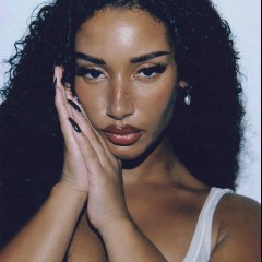 Naomi Sharon