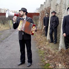 Daniel Kahn & The Painted Bird