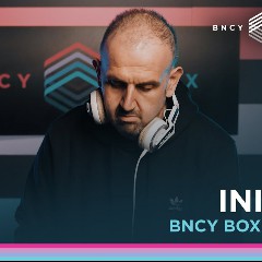 Initi8