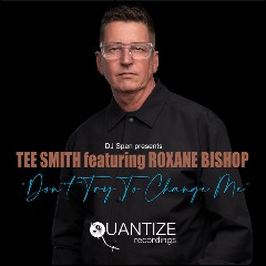 Tee Smith, Roxane Bishop