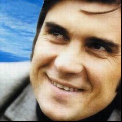 Олег Ухналев