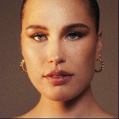 Molly Hammar