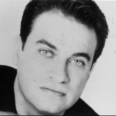 Tony Vega