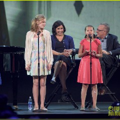 Kristen Bell, Agatha Lee Monn & Katie Lopez