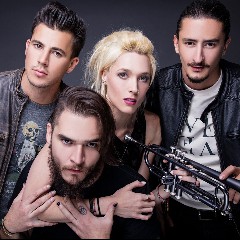 Jenny and the Mexicats
