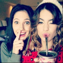 Martina Stoessel, Cande Molfese, Lodo Comello