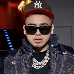 Fuerza Regida X Peso Pluma