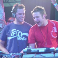 Stereo 8