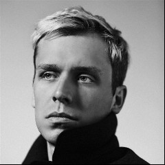 Mr Hudson