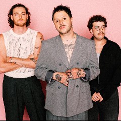 lovelytheband