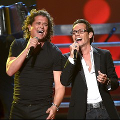 Carlos Vives featuring Marc Anthony