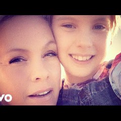 P!nk & Willow Sage Hart