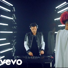 Richard Orlinski & Eva Simons