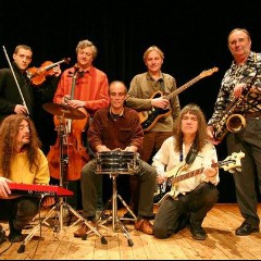 Moving Gelatine Plates