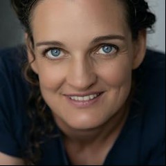 Elisabeth Hope