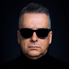 Mauricio Cury / Nina Bear