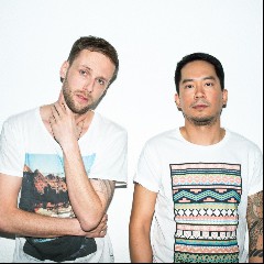 Chopstick & Johnjon