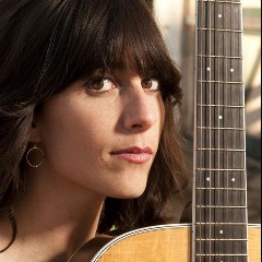 Nicki Bluhm