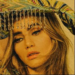 Suki Waterhouse