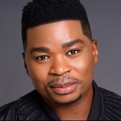 Dr Tumi
