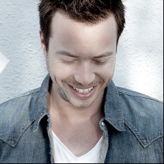 Sander van Doorn & Robert Falcon