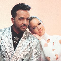 Helene Fischer featuring Luis Fonsi